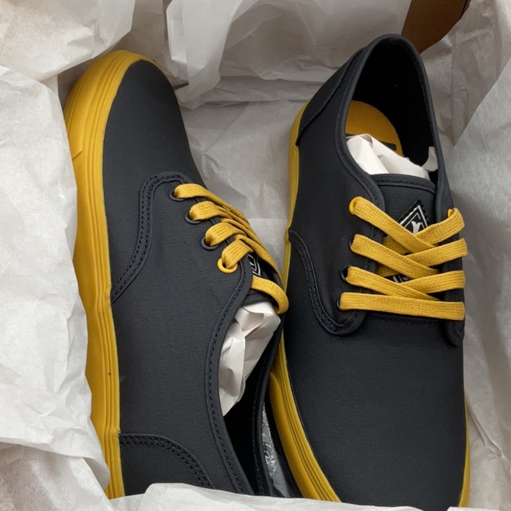 NWT Iron Fist Iron Fist The Winston Navy Blue Gold Waxed‎ Canvas Size 7